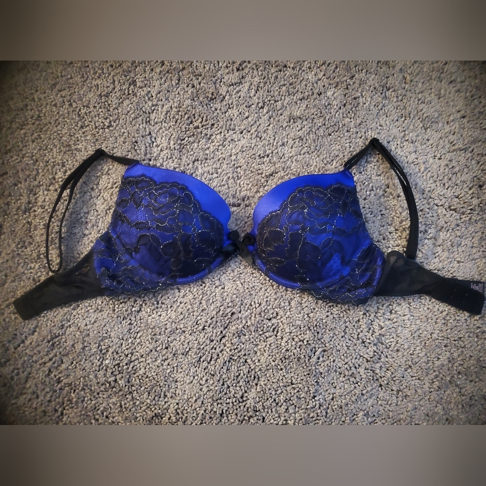 Victoria's Secret Purple Lace Bra